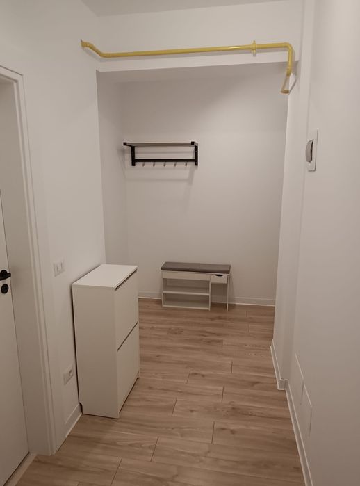 Închiriez garsonieră