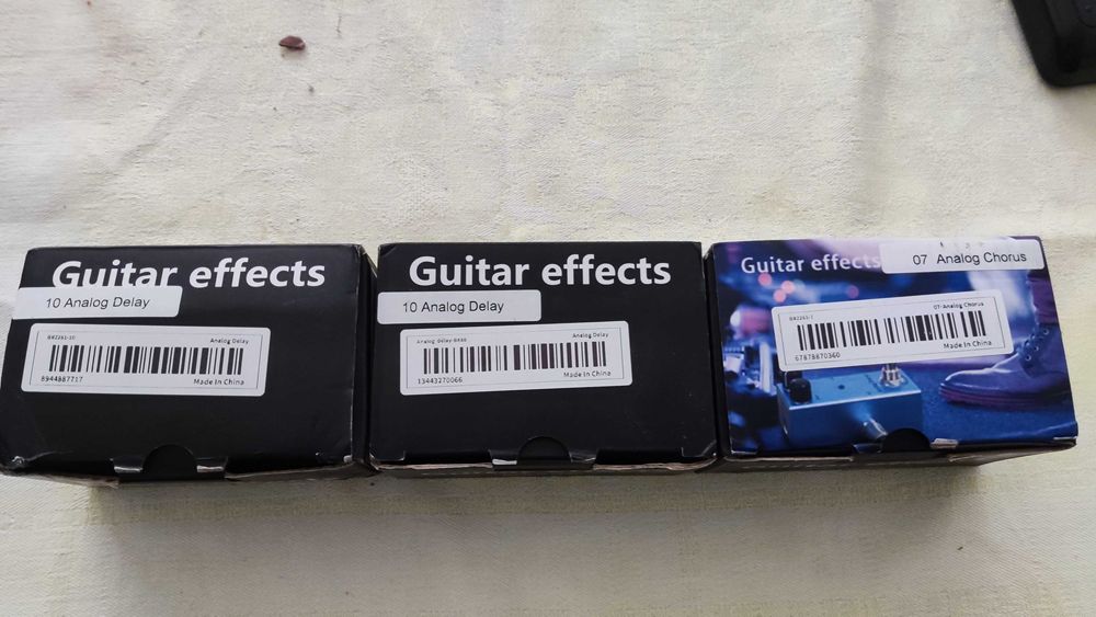 китарни педали хорус и делей