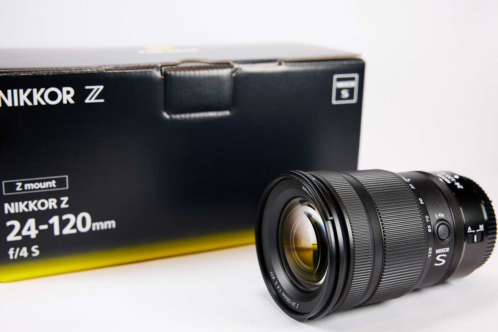 Vand obiectiv foto mirrorless Nikon Z 24-120mm f/4 S, aproape nou! Garantie 4 ani!