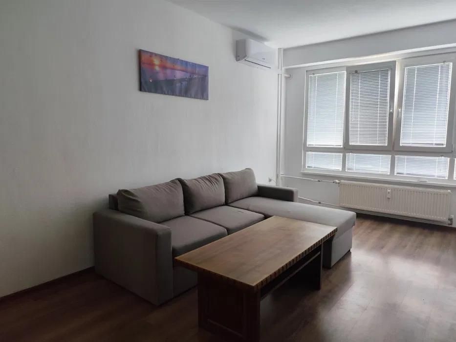 Дава се под наем Двустаен апартамент в София, Гоце Делчев - 60 кв.м за 620 € - Снимка #1