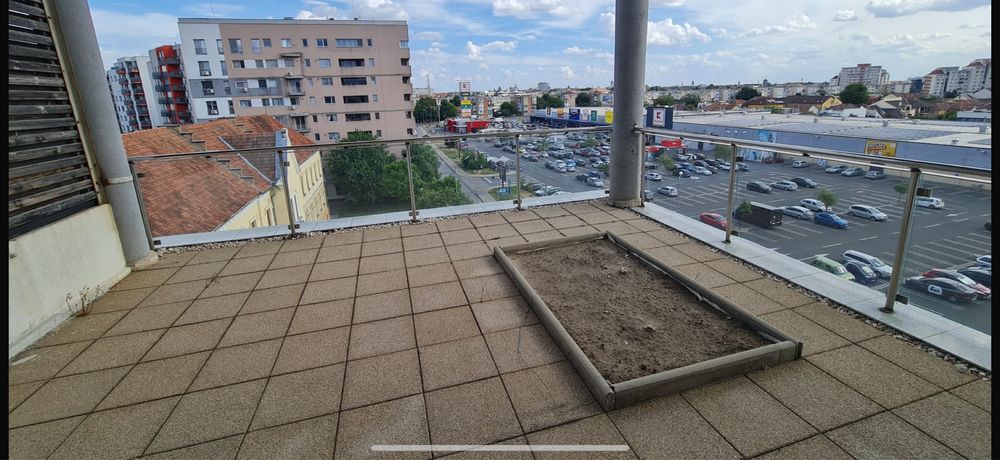 Vand Penthouse la Bermo Group Kaufland Arad