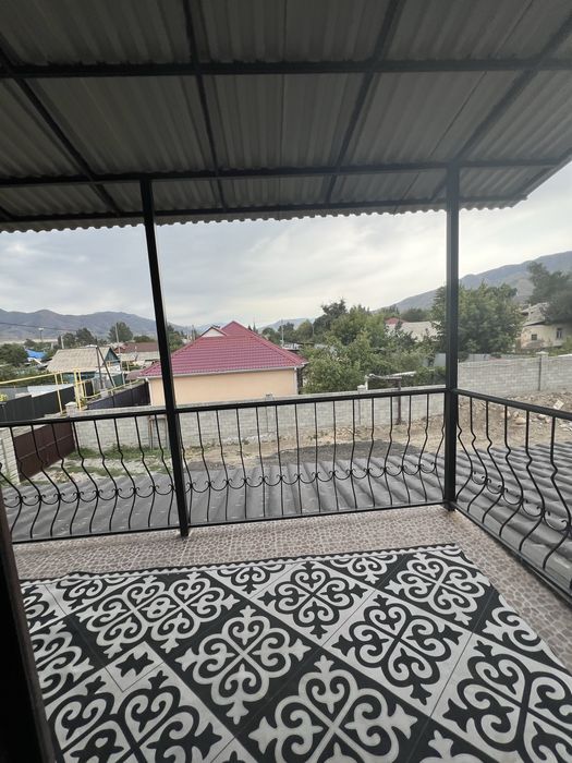 Продам двух этажный котэдж