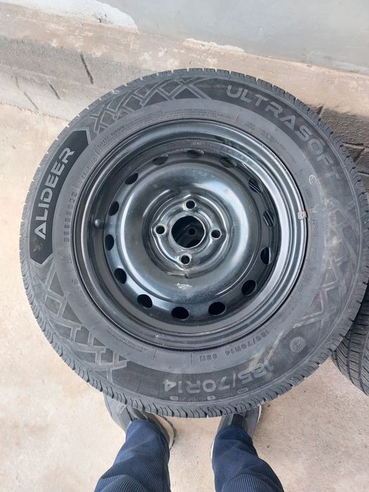 Автошина и диска