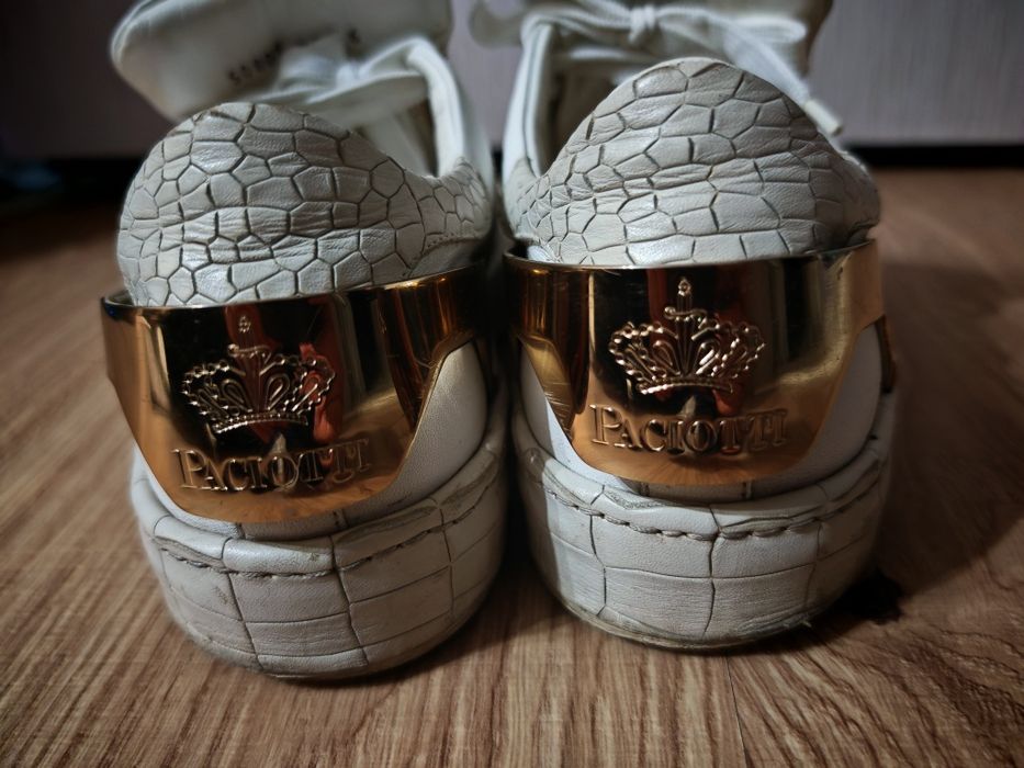 Cesare Paciotti original