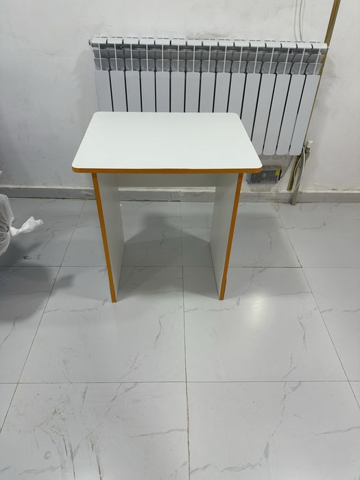 Продается парта/ ученический стол