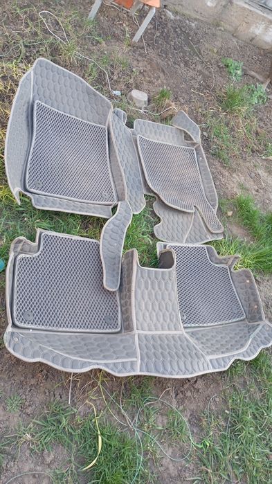 Коврик в багажник prado 120