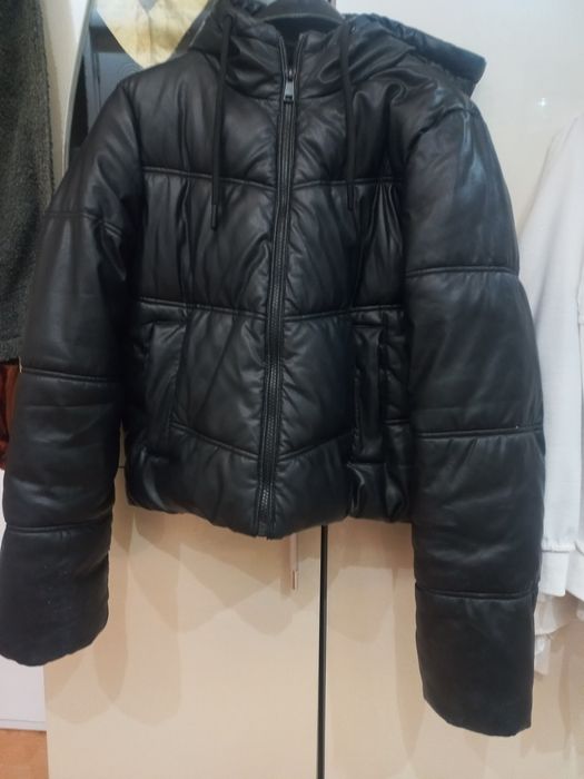 Зимно яке с качулка