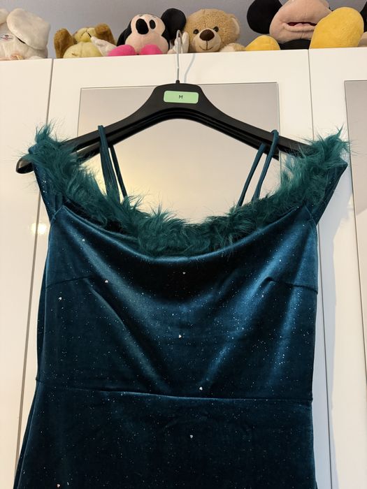 Vand rochie noua fara etichieta