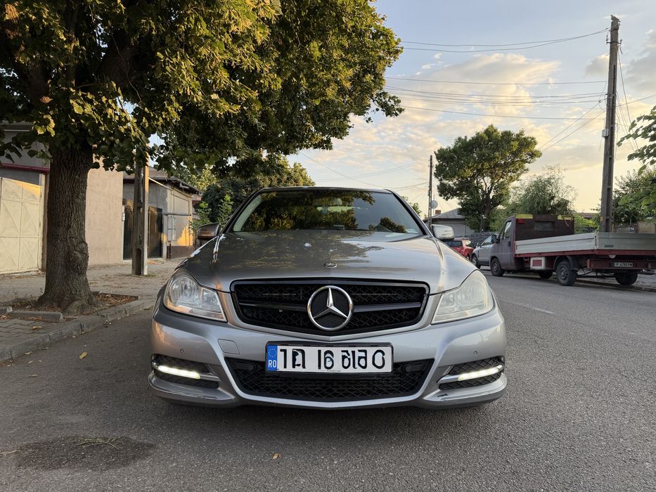 MERCEDES-BENZ C-Class 2011 — imagine 4