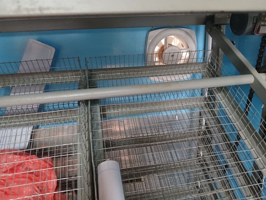 Большой инкубатор