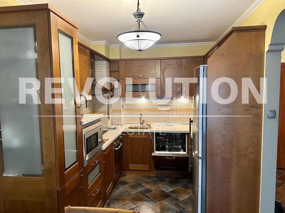 Дава се под наем Двустаен апартамент в Пловдив, Мараша - 68 кв.м за 400 € - Снимка #1