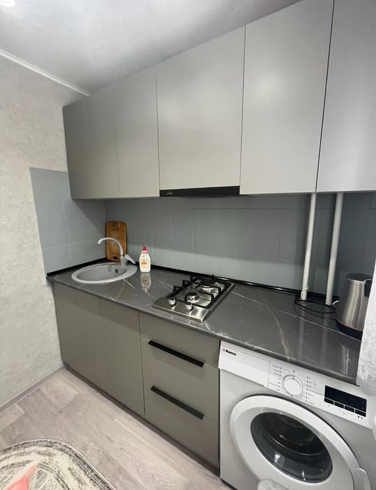 Продам 1 ком квартиру с ремонтом 15900