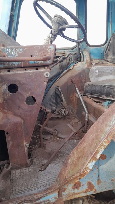 Трактор МТЗ 80 с прицепом