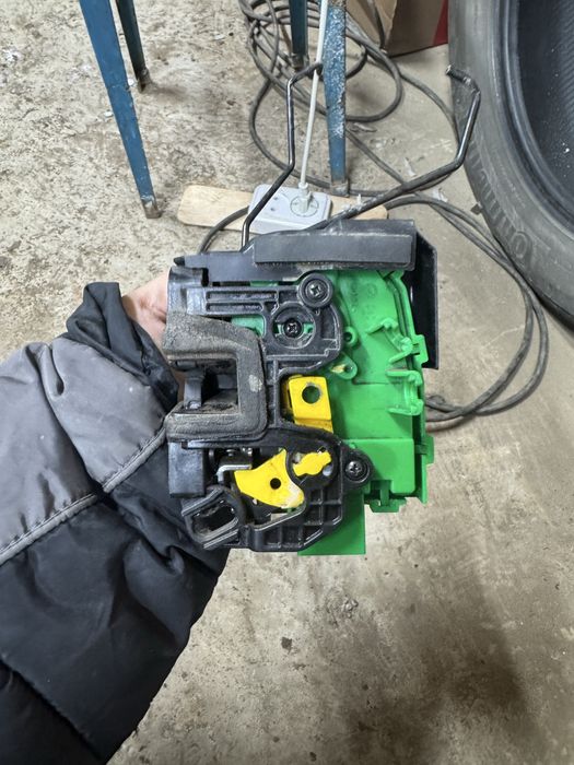 замок для Kia rio 2014