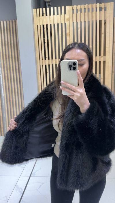 Эко-шуба в насыщенном черном цвете