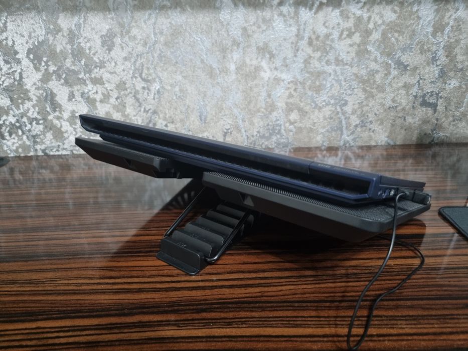 Продаю подставку под ноутбук DeepCool