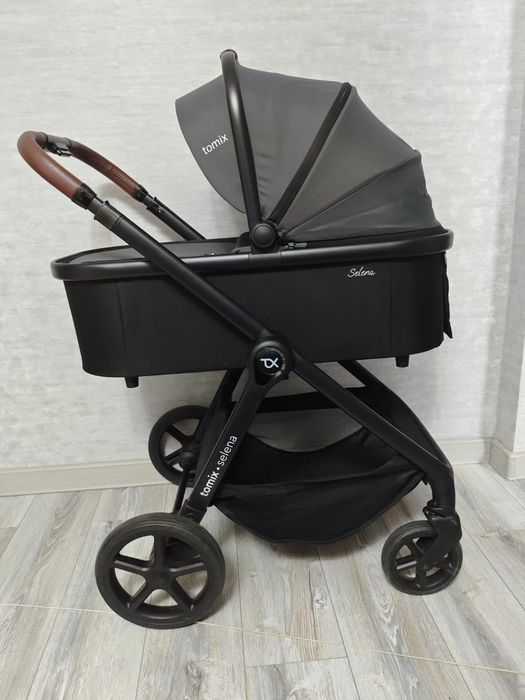 Продам коляску 2 в 1 фирмы Tomix