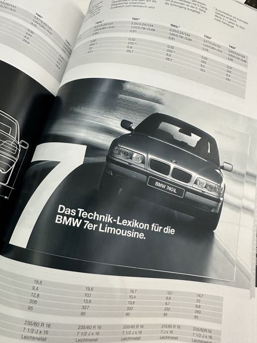 Carte prezentare BMW Seria 7 E38