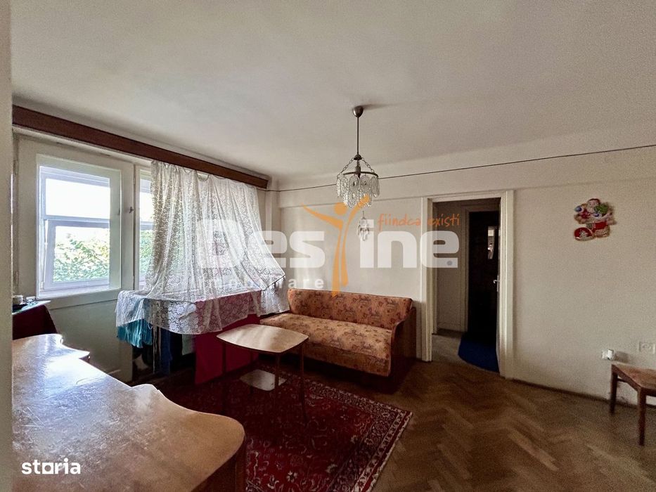 Apartament 2 cam, semidecomandat, Centrala Proprie, Centru, Ploiesti