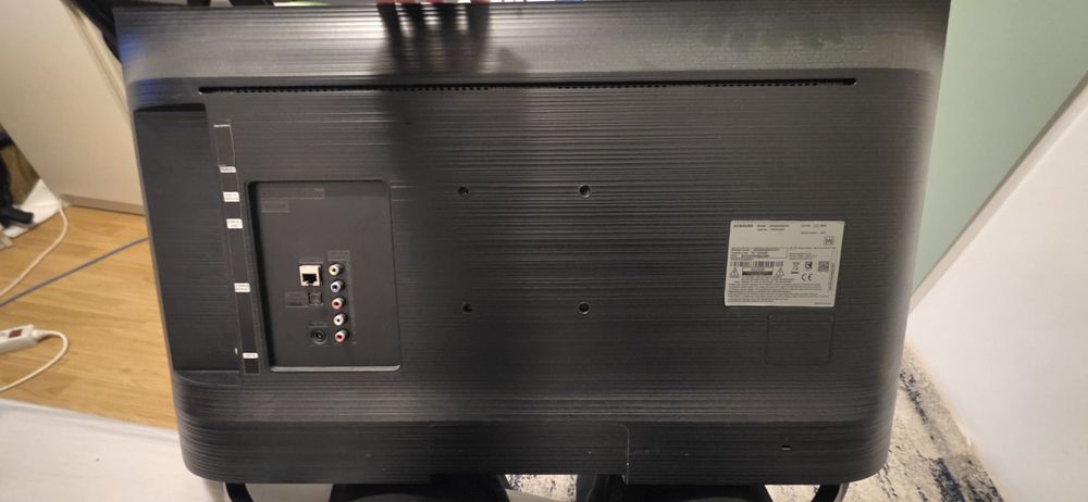 Televizor Samsung UE32N4302AK smart