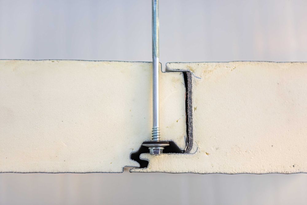 Panouri sandwich pentru constructii