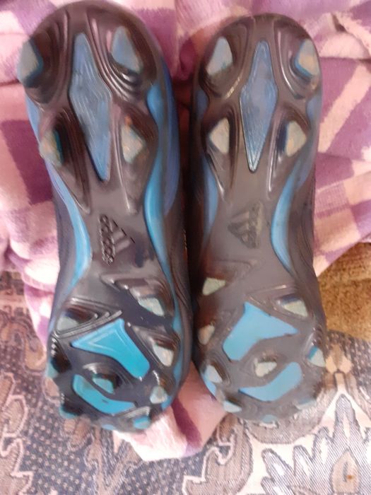 Продавам ADIDAS COPA в добро състояние 42 номер