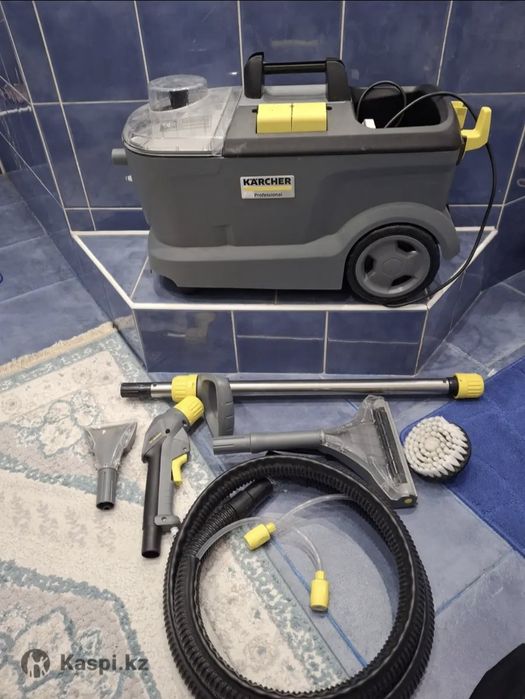 Моющий пылесос Karcher 10