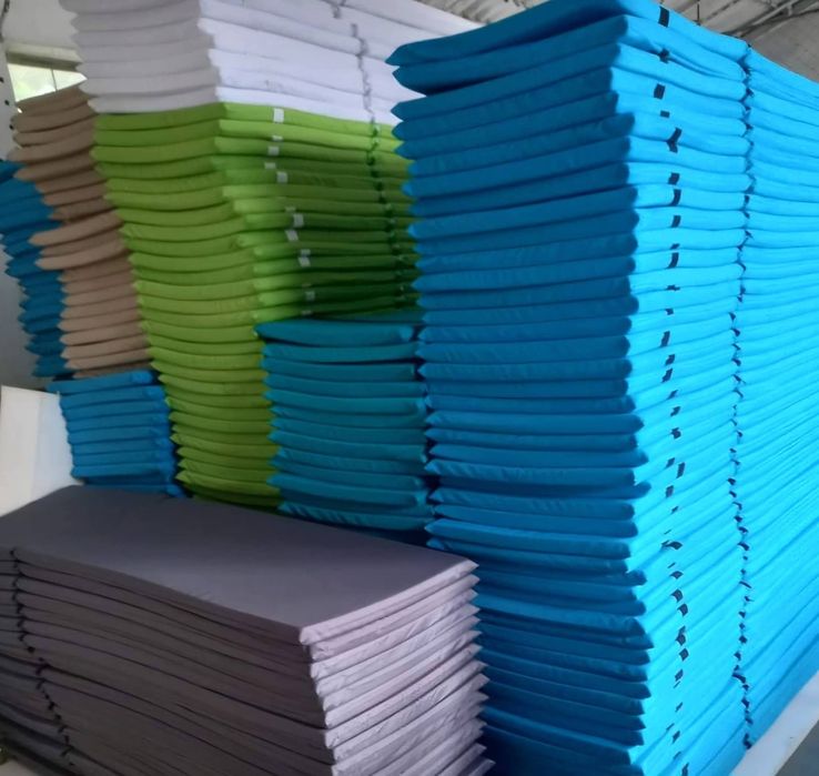 La  comandă !   Perne și saltele pentru mobilier exterior!