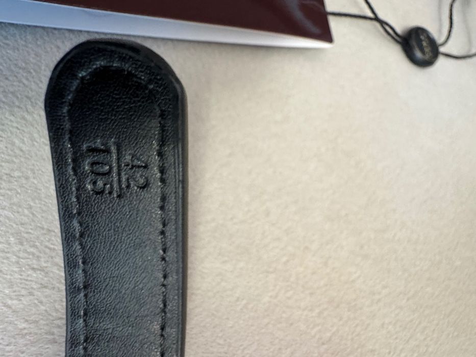 Gucci-Чисто нов дамски двулицев колан 105 см