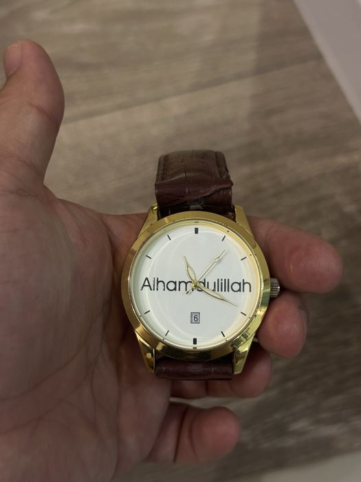 Часы за 1000 красивве