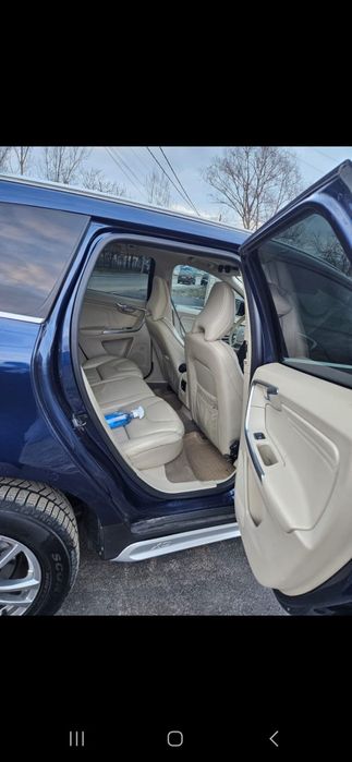 Vând Volvo XC 60 2013