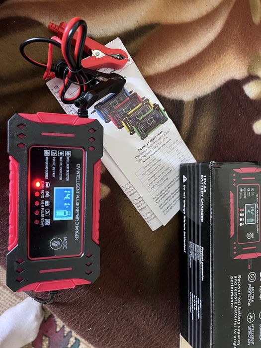 Redresor auto 12V inteligent, recondiționare baterie .