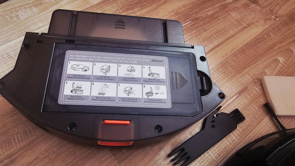 Прахосмукачка-моп 3в1 робот Diplomat