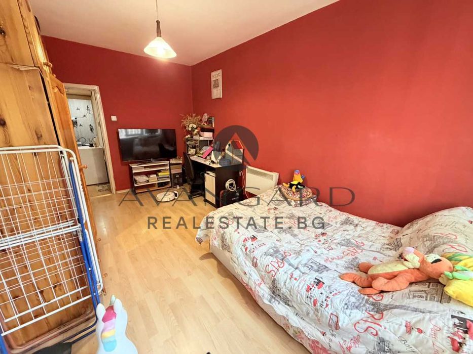 Продава се Тристаен апартамент в Пловдив, Кючук Париж - 60 кв.м за 1950 €/кв.м - Снимка #8