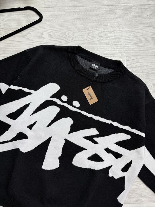 Класически плетен пуловер Stussу с разпознаваемо лого