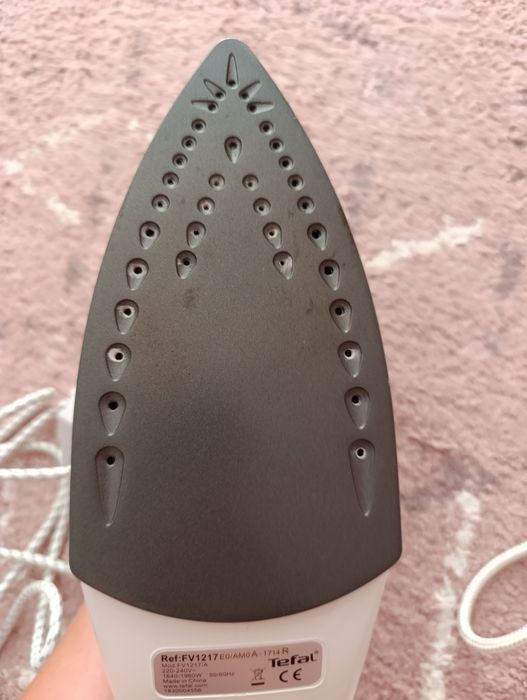 Ютии Tefal и Philips, в добро състояние.