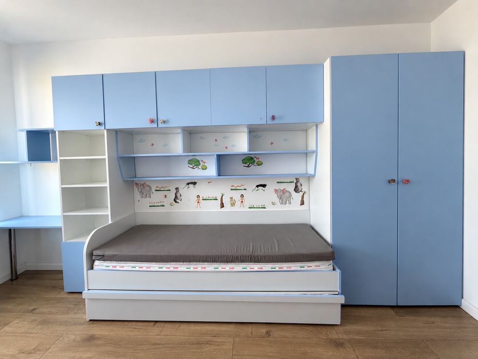 Mobilier cameră copii cu pat, dulap și birou – albastru & alb