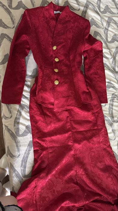 Платье нарядное двойку красное