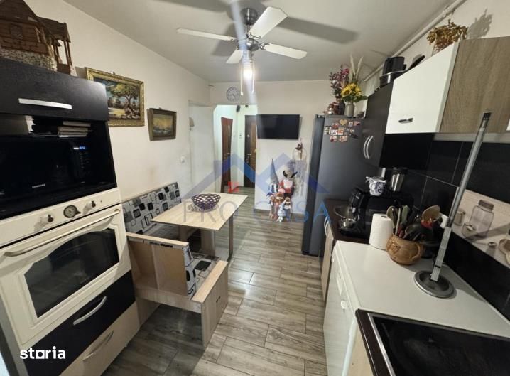 Apartament 3 camere decomandat, Cetate, b-dul Transilvaniei