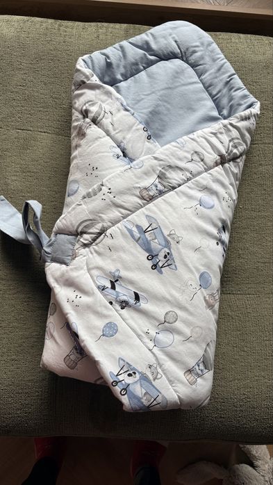 Порт-бебе двулицево в синьо и бяло 2 бр.