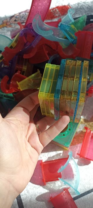 Lot magna tiles si traseu cu bile