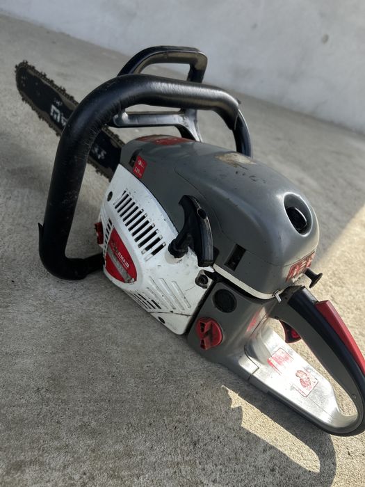 Drujbă Uralmash 5200