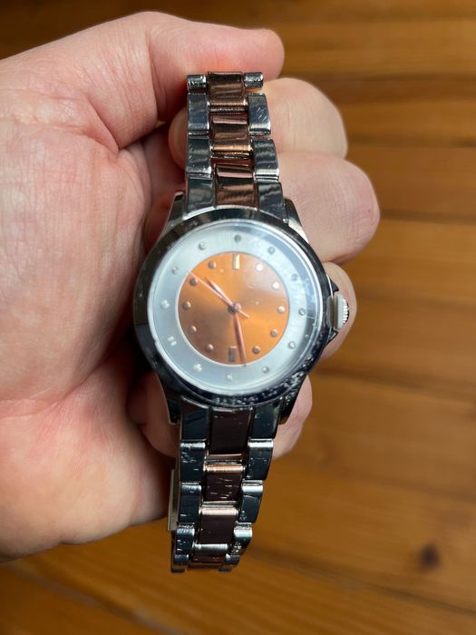 Кварцов часовник LBVYR