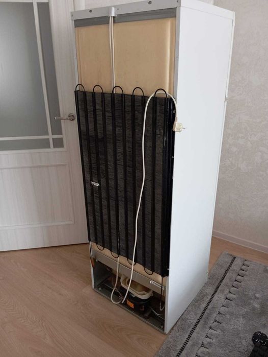 Продам холодильник Индезит