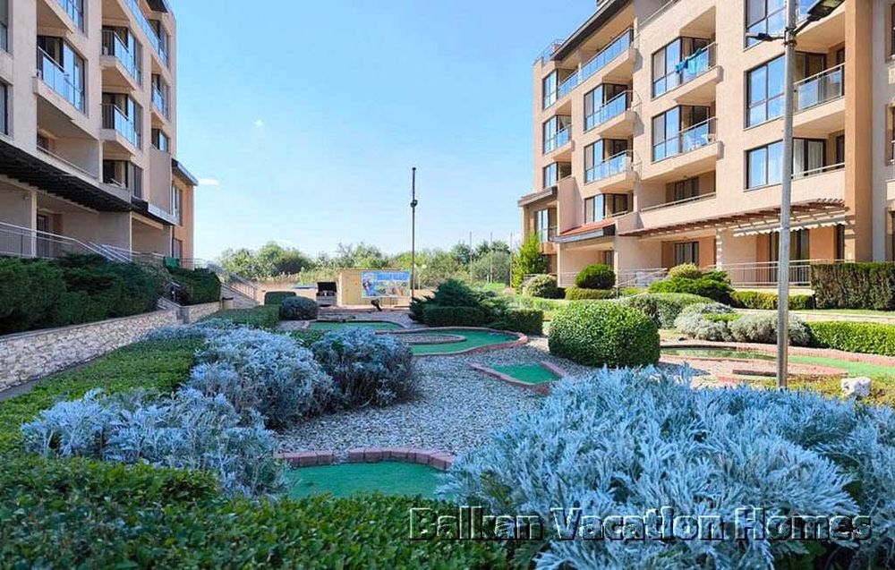 Продава се Двустаен апартамент в Обзор - 75 кв.м за 1236 €/кв.м - Снимка #15