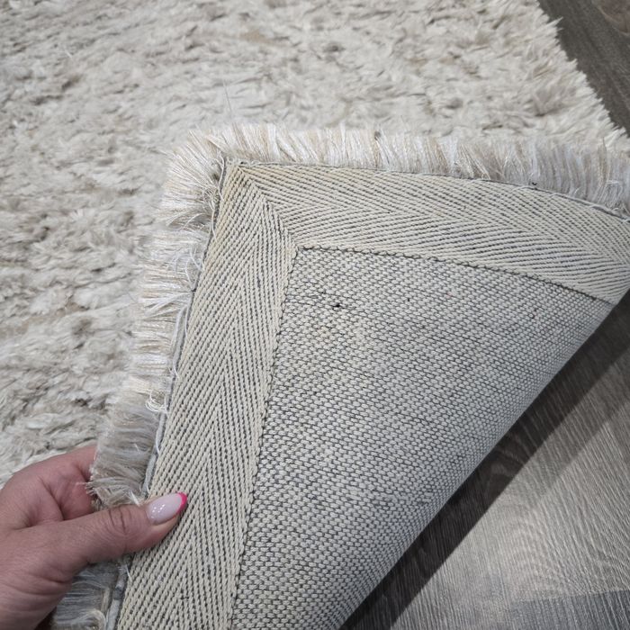 Малък килим или пътека.