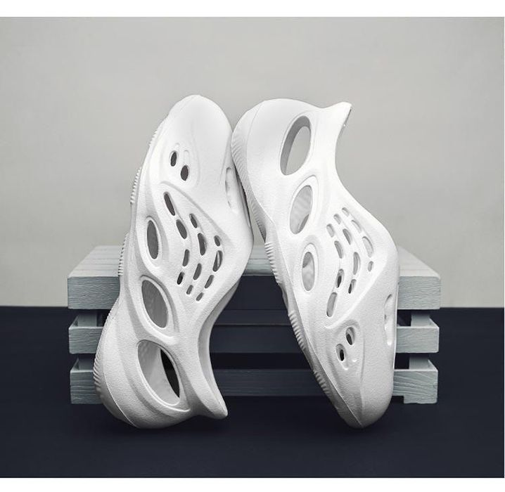 Продам шлепанцы новую