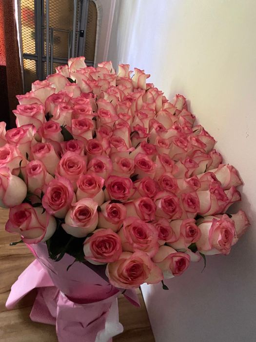 Цветы 101 роза гул