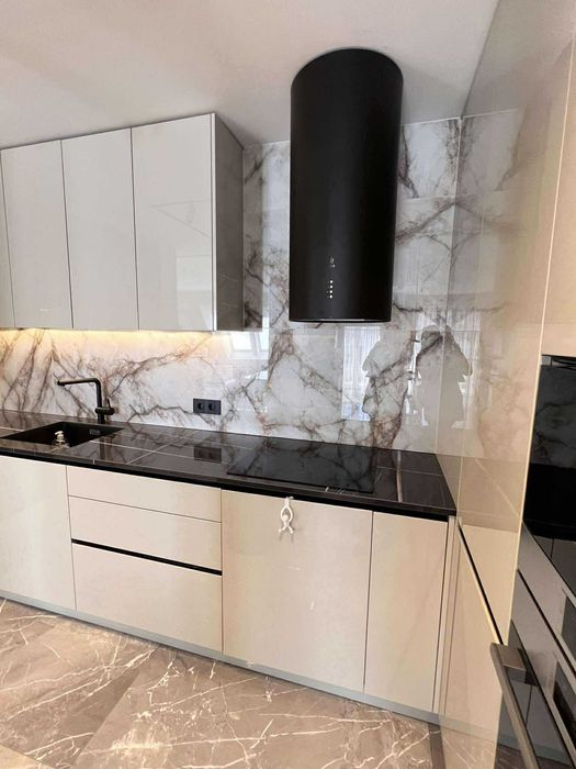 Дава се под наем Многостаен апартамент в София, Белите брези - 203 кв.м за 2600 € - Снимка #8