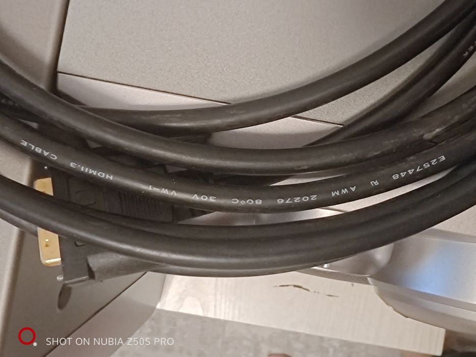 Кабель HDMI переходник на DVI